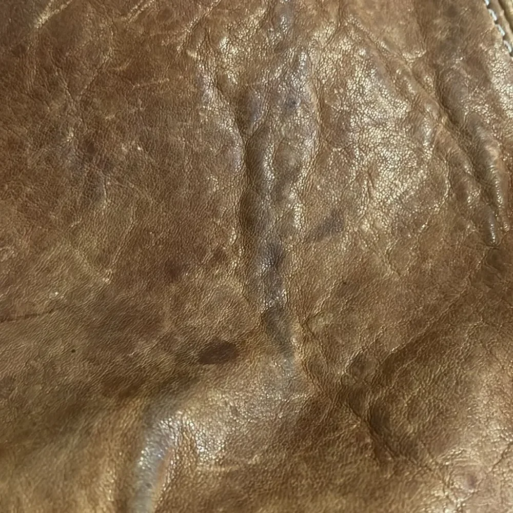 Destressed Leather Innue Bag